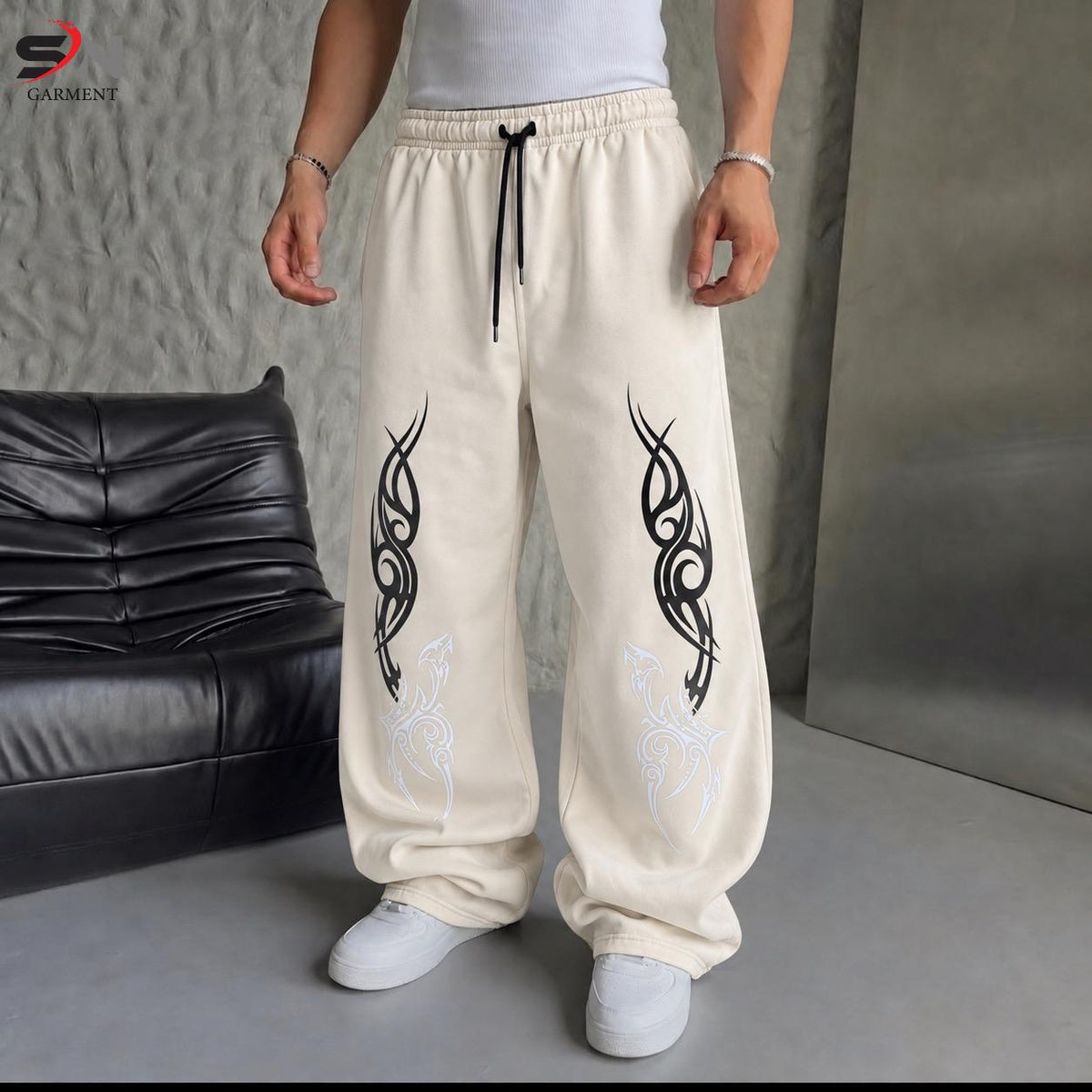 Urban Flow Baggy Trousers – Trendy Streetwear Pants